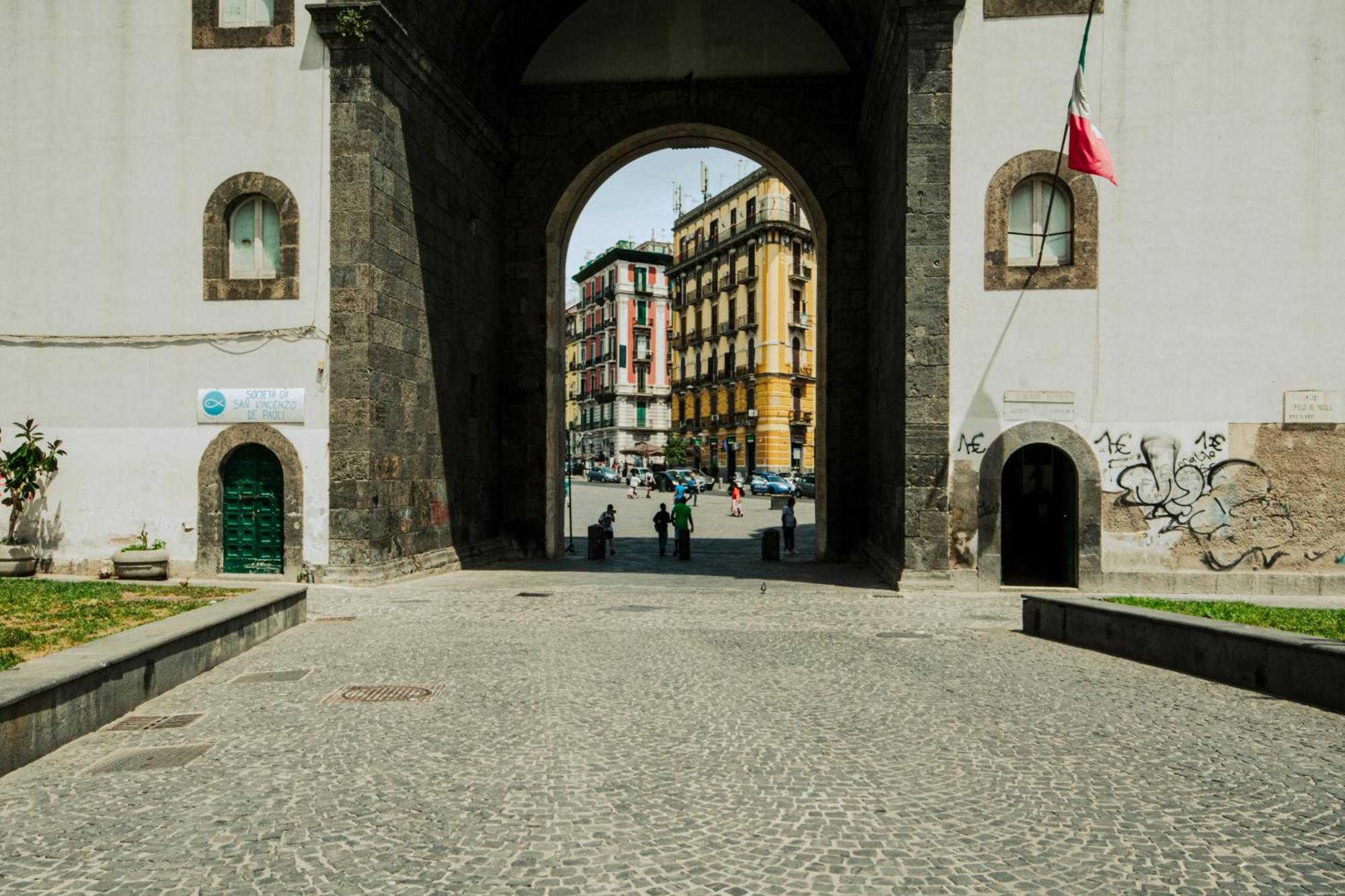 ホテル La Reggia Della Duchesca ナポリ エクステリア 写真