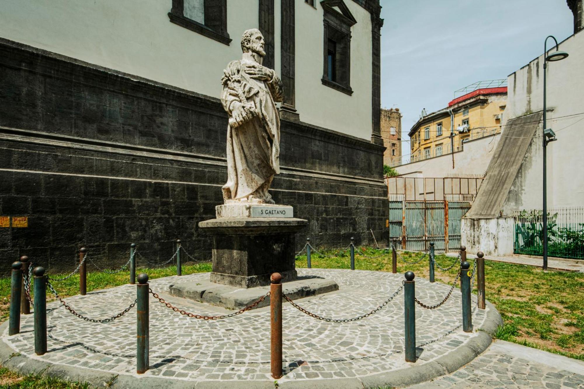 ホテル La Reggia Della Duchesca ナポリ エクステリア 写真